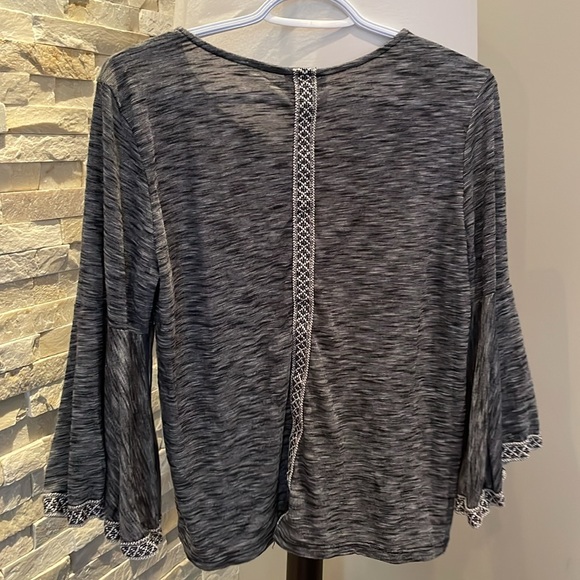 W5 Flounce sleeve top - Picture 4 of 5